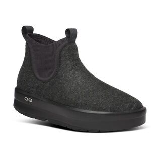 OOFOS Oomega Londoner Recovery Boots Black Size: 8/39